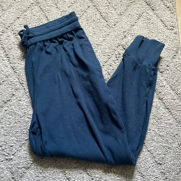 Kate Quinn Pants - Picture 1 of 3